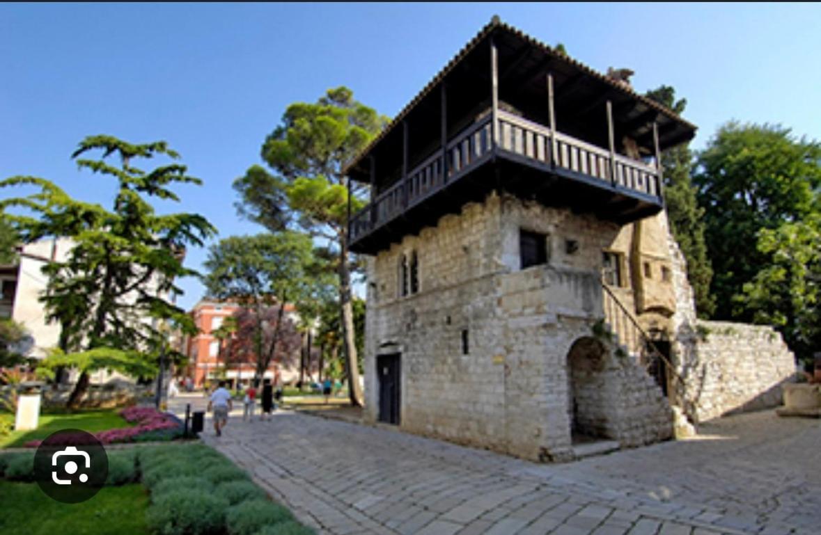 Apartment Mare Poreč Exterior foto